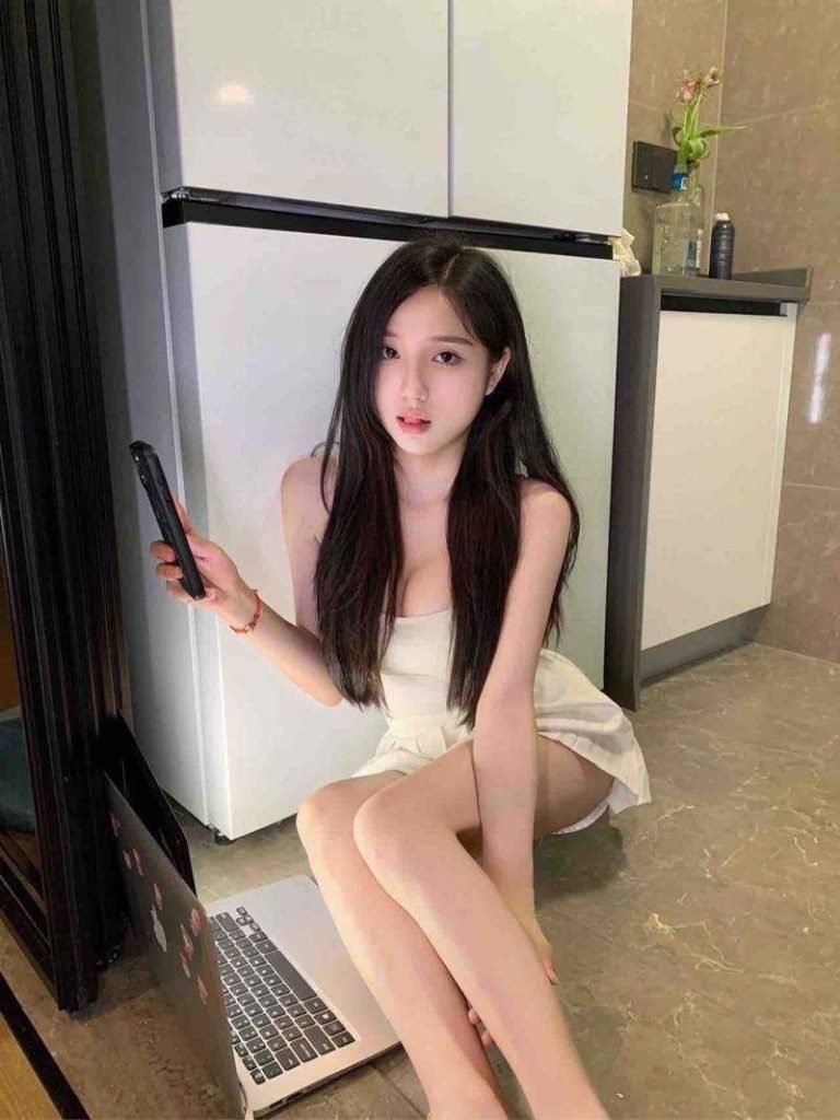 广州外围 03新人纯欲控福音/童颜巨乳相关配图