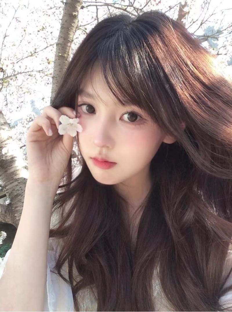 武汉外围 03年乖巧可爱小女生 嘴甜肤白