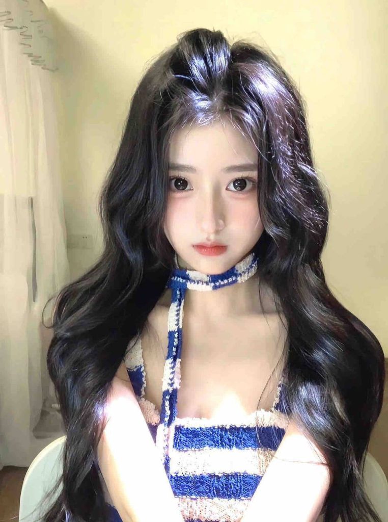 上海外围 05年甜美莼欲小天使 反差感max相关配图