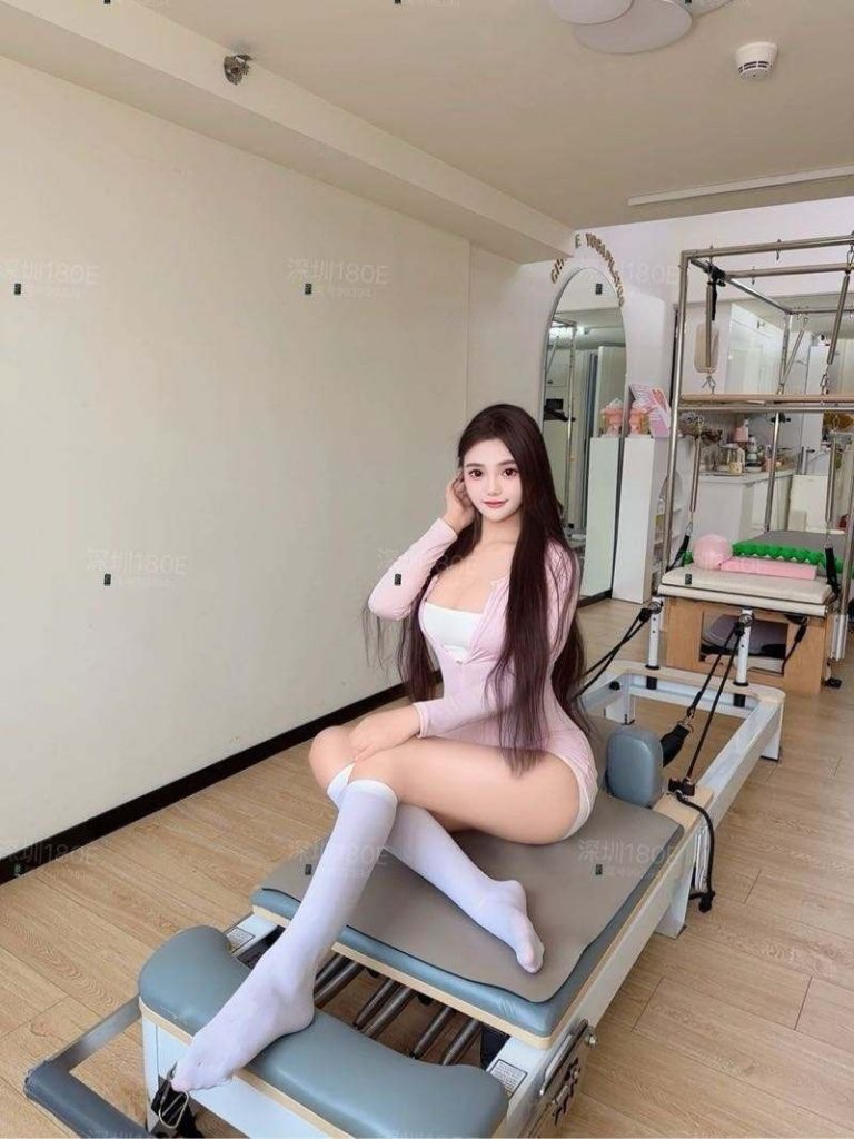北京极品新人 天然无整 无纹身疤痕 爱健身 瑜伽 舞蹈 体态柔软真实在校大学生相关配图