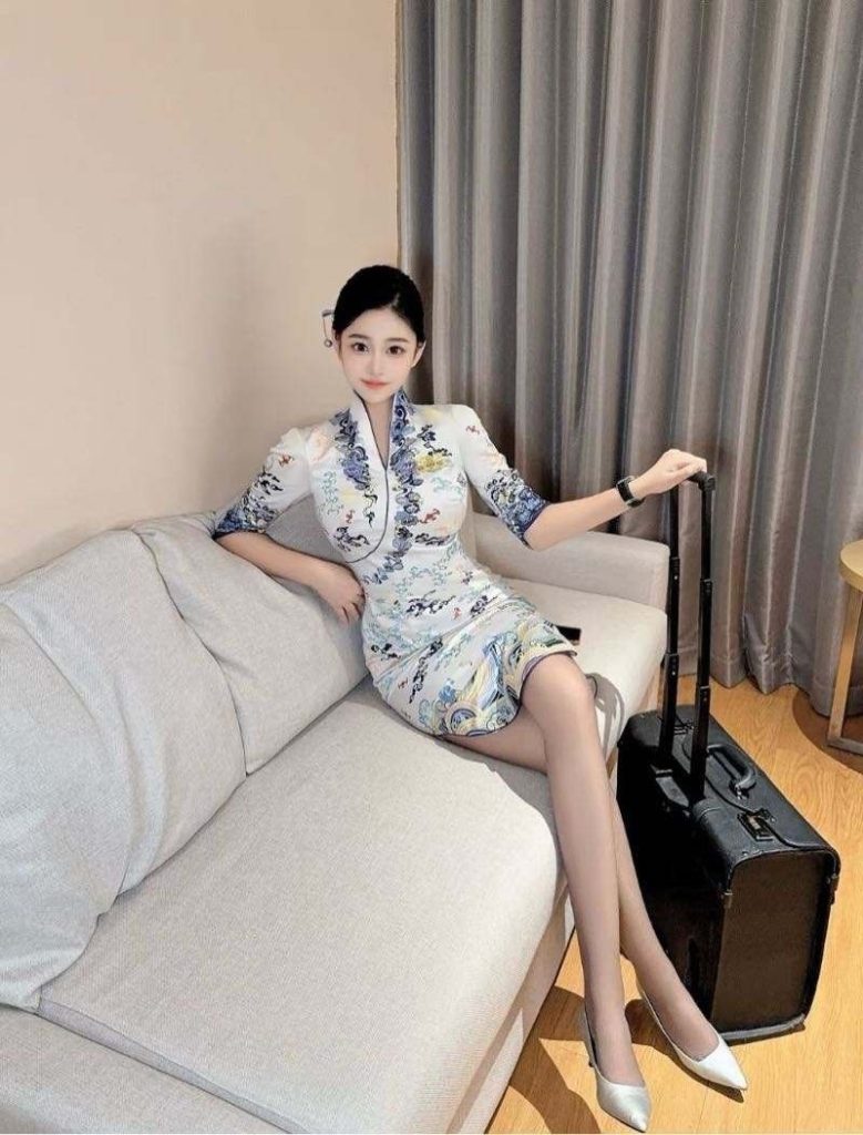 杭州外围 全身雪白无纹身 高素质 高情商 会聊天 常年瑜伽健身 服务一流海航空姐相关配图