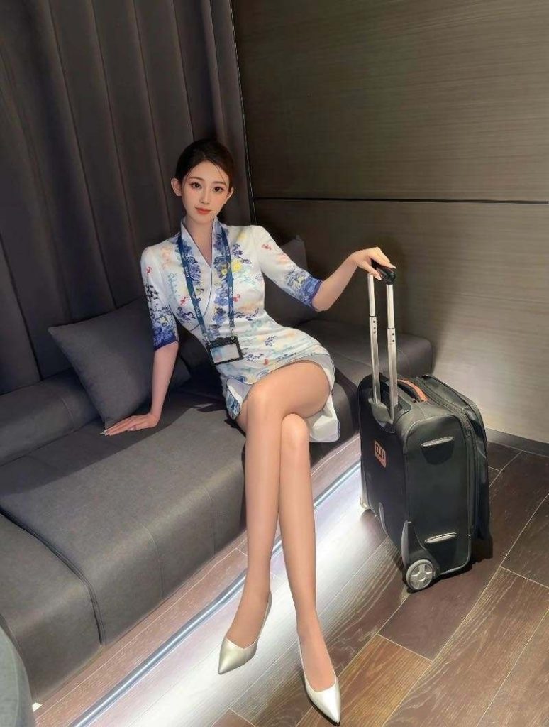 杭州外围 全身雪白无纹身 高素质 高情商 会聊天 常年瑜伽健身 服务一流海航空姐相关配图
