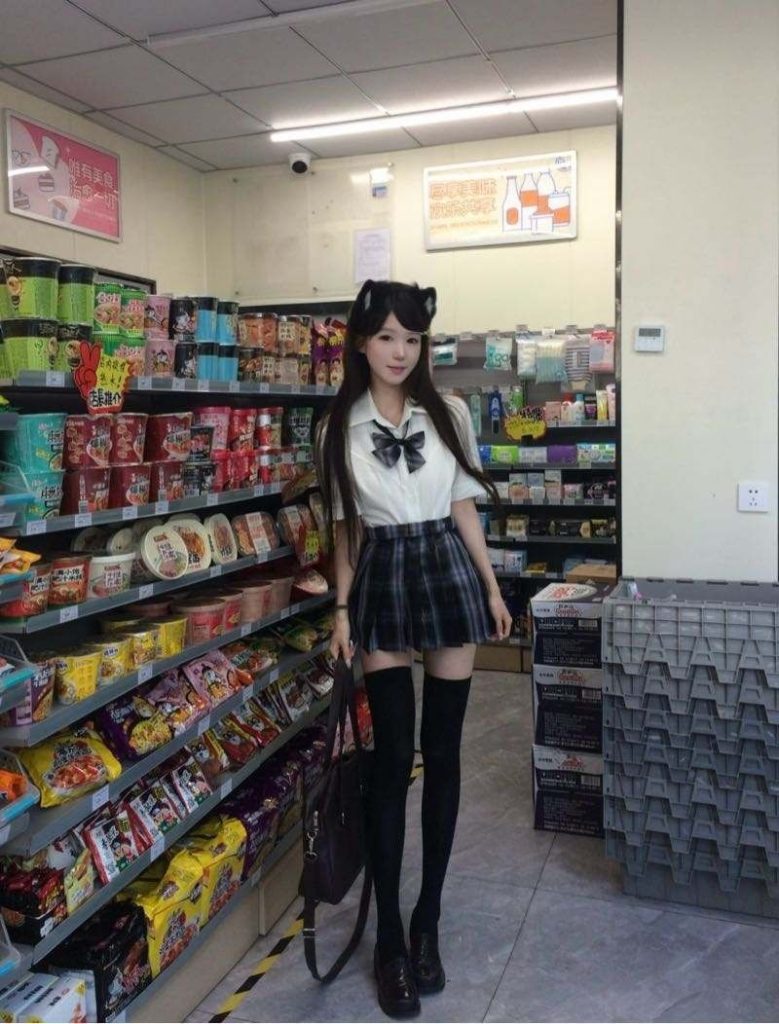 广州外围 瘦白纯少女 天使B杯 天然无整 不催不事超级配合 体质敏感小甜妹相关配图