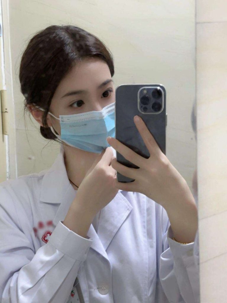 海口外围 04年小护士兼职🌟禁欲系女友相关配图