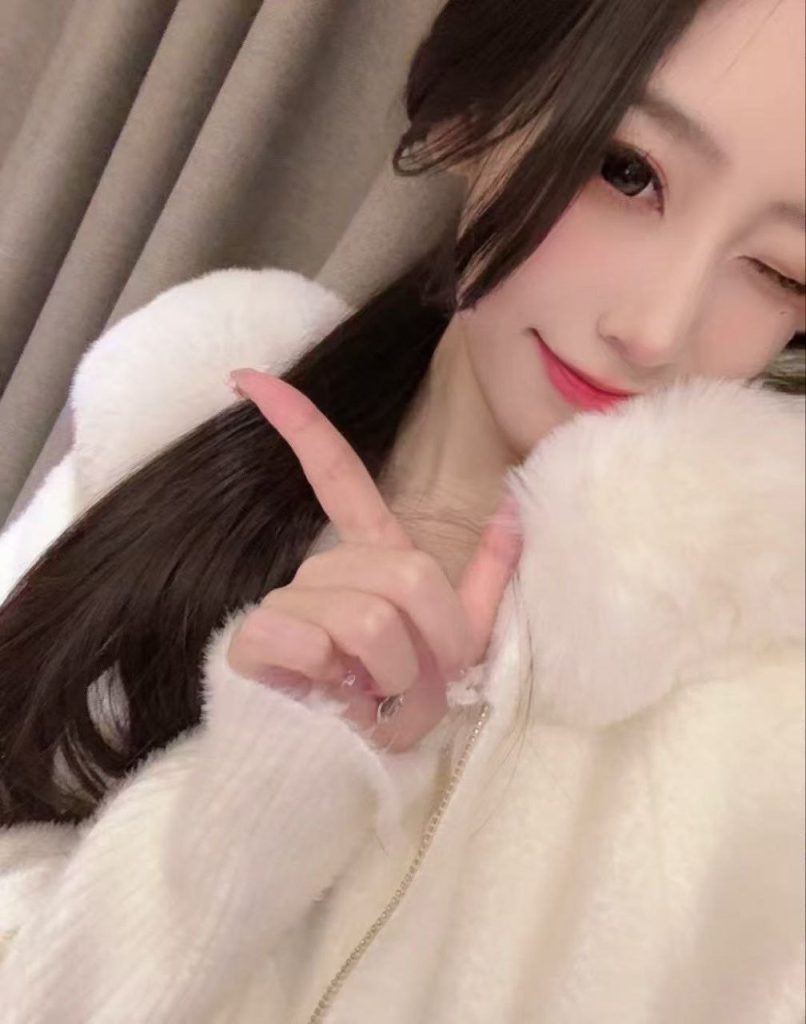 济南外围 21岁美少女兼职 162/88斤相关配图