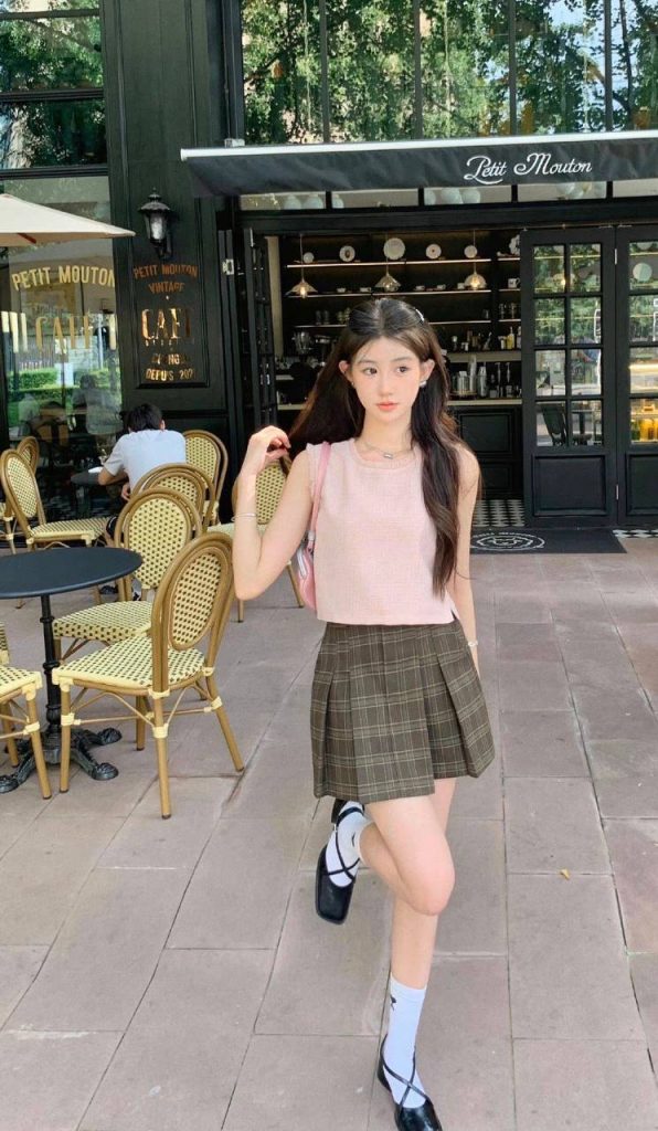 南京外围 04年含苞待放美少女 S身材舞蹈生兼职相关配图