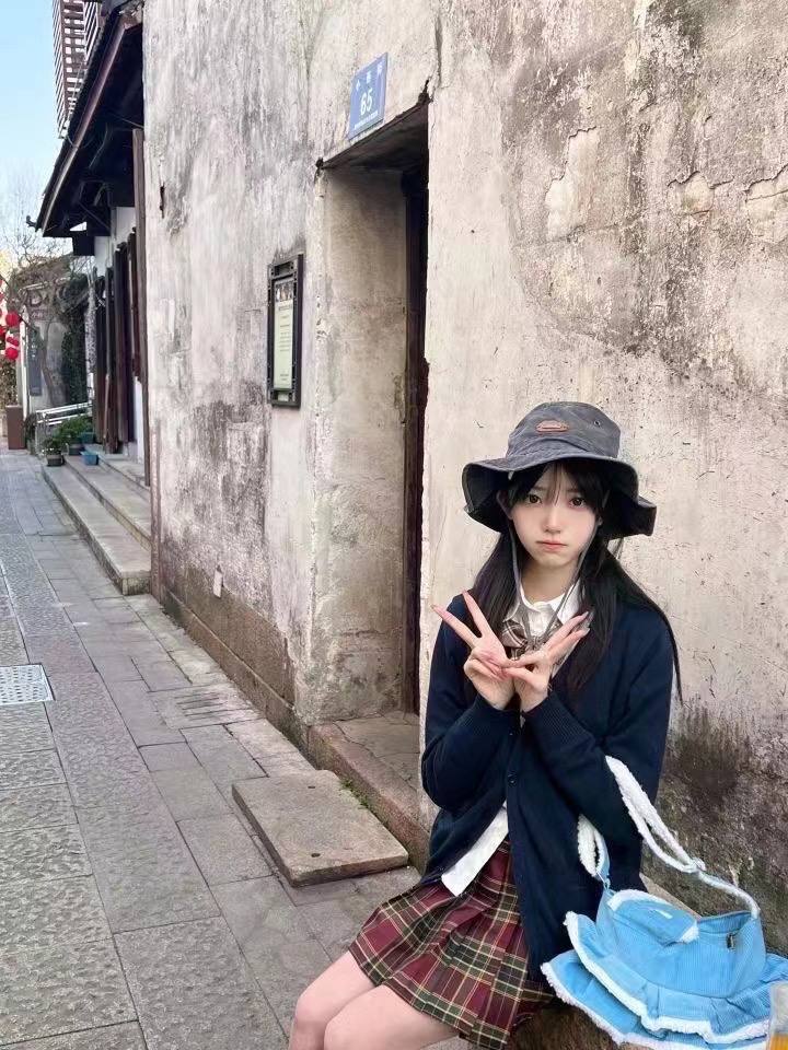 长沙外围 02年170绝妙身材可爱脸蛋 清純可爱 粉粉嫩嫩