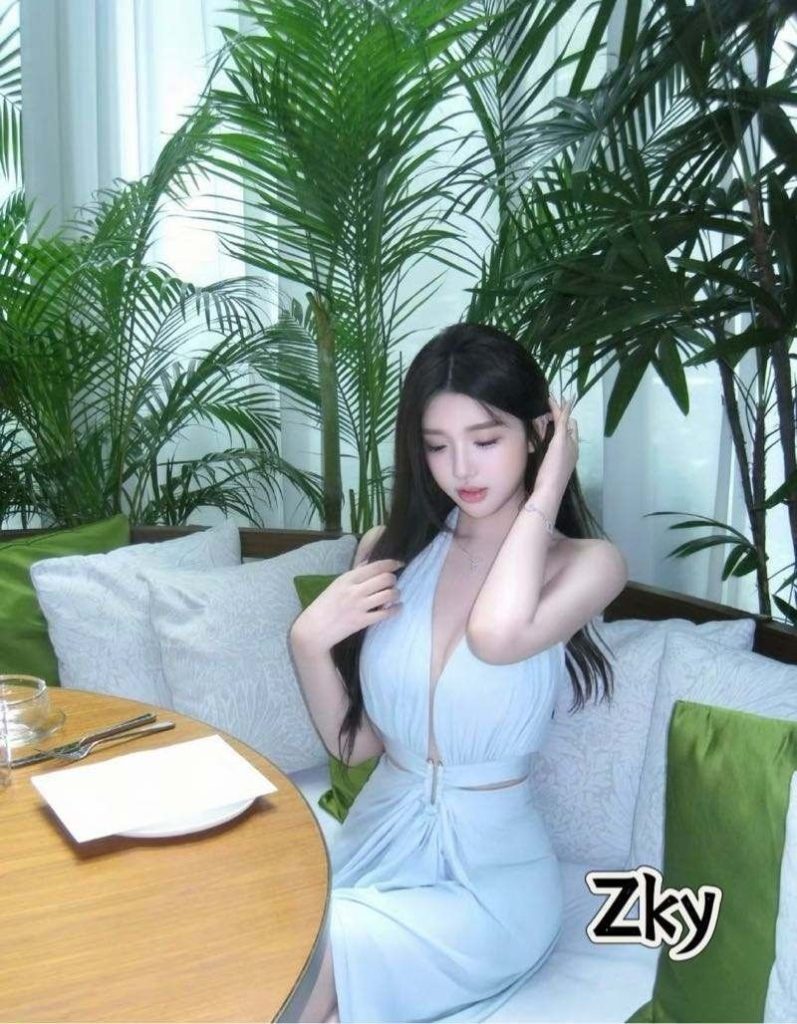 成都外围 五官精致 筷子腿 高素质 高端谈吐 温柔可人 水多紧致 服务好 不催不事 口活一级棒相关配图