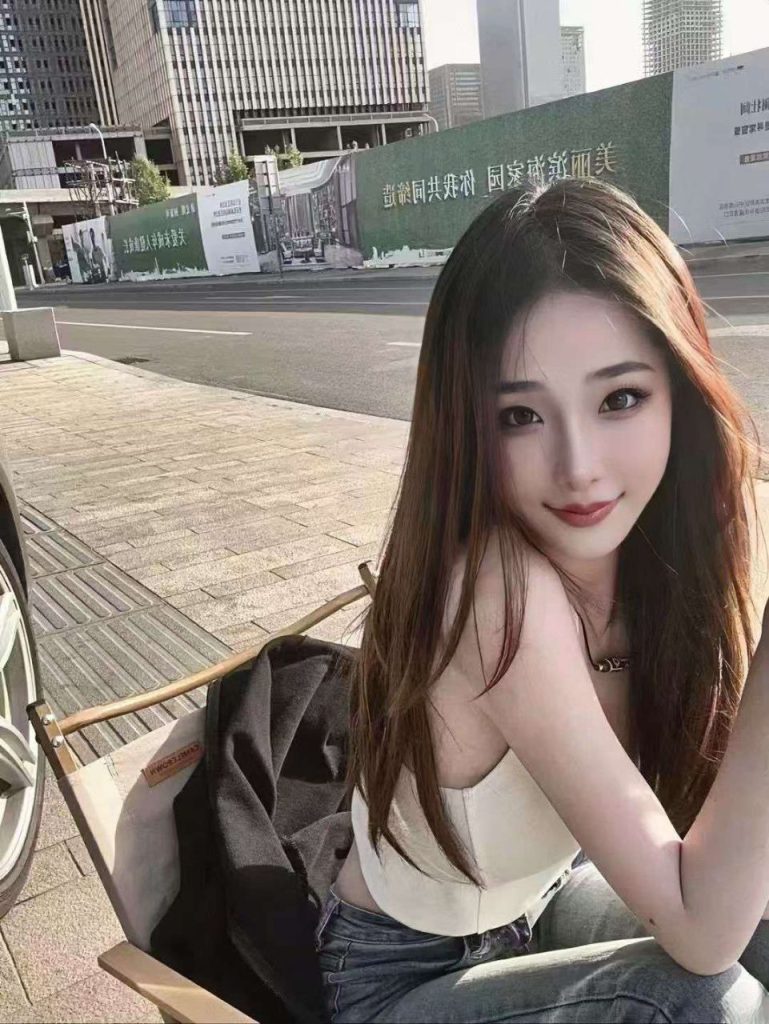 贵阳外围 真实白小纯兼职 制服诱惑 私密紧致 角色扮演 敏感多水 解锁各种姿势 配合度高相关配图