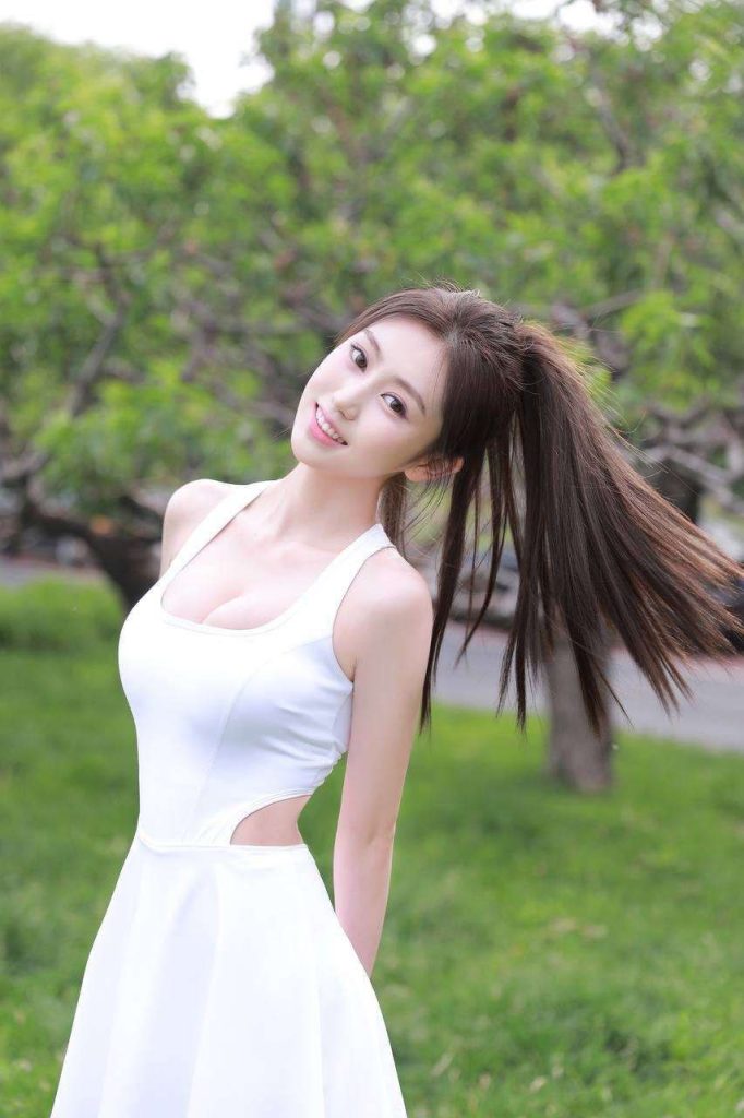 石家庄外围 洋气清纯在校生兼职 三点粉 皮肤白嫩 胜任各种姿势 紧致水多 难得的敏感体质易高潮相关配图