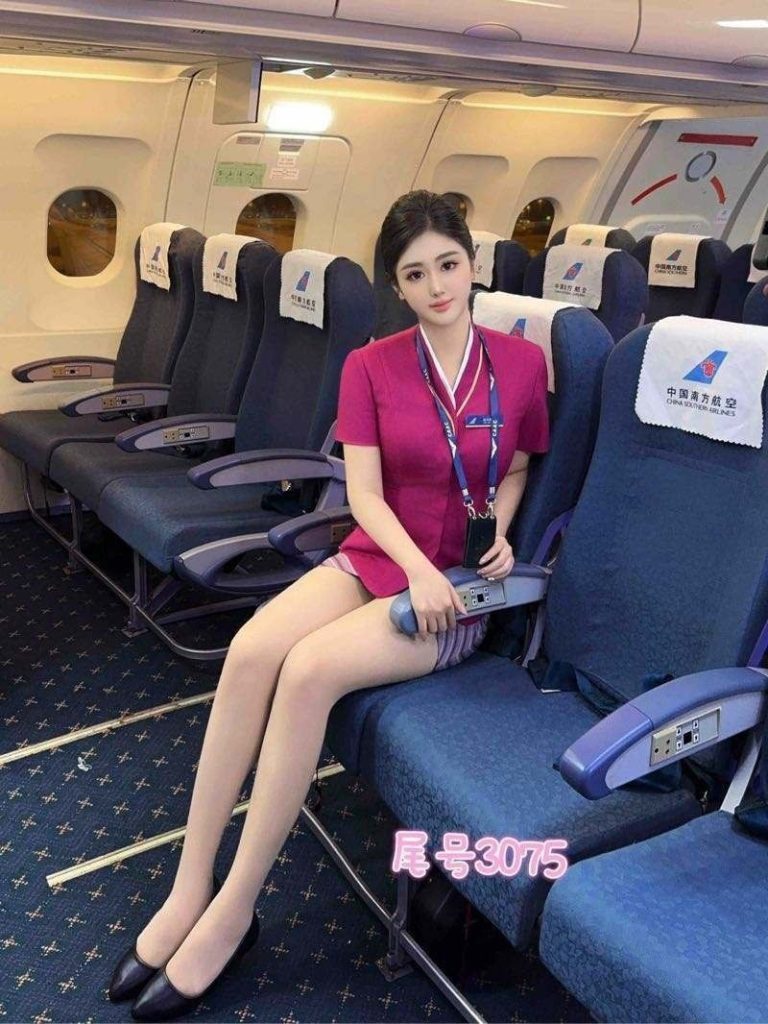 泉州外围 中国南方航空真实空姐短期兼职 五官精致 温柔体贴 情商高 不吸烟 皮肤白嫩 服务超级好相关配图