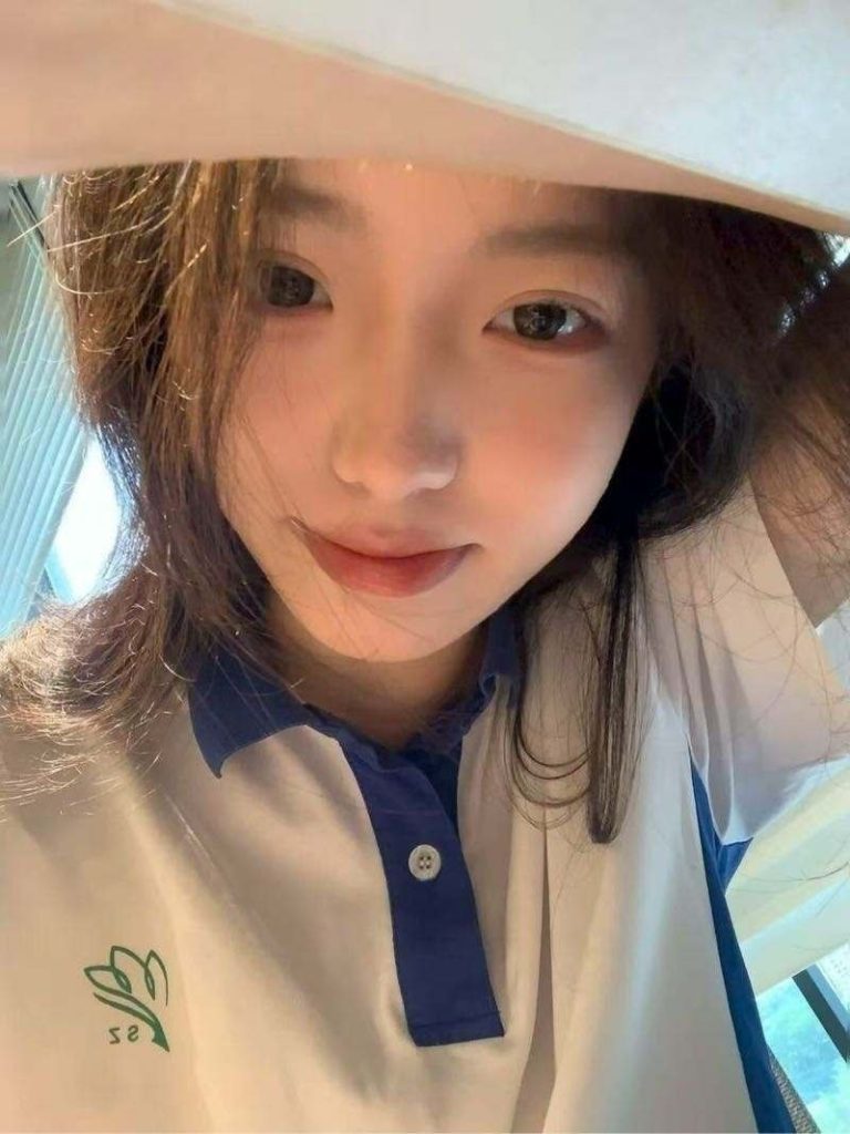 南京外围 刚破处首开白纸一张 圈外兼职 温婉可人 活泼开朗 清纯乖巧高颜女友系相关配图