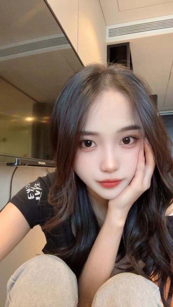 南京外围 筷子腿甜美可爱 可欲可纯 身材纤瘦 没有小肚子 情趣肉丝 善于沟通 不催不事相关配图