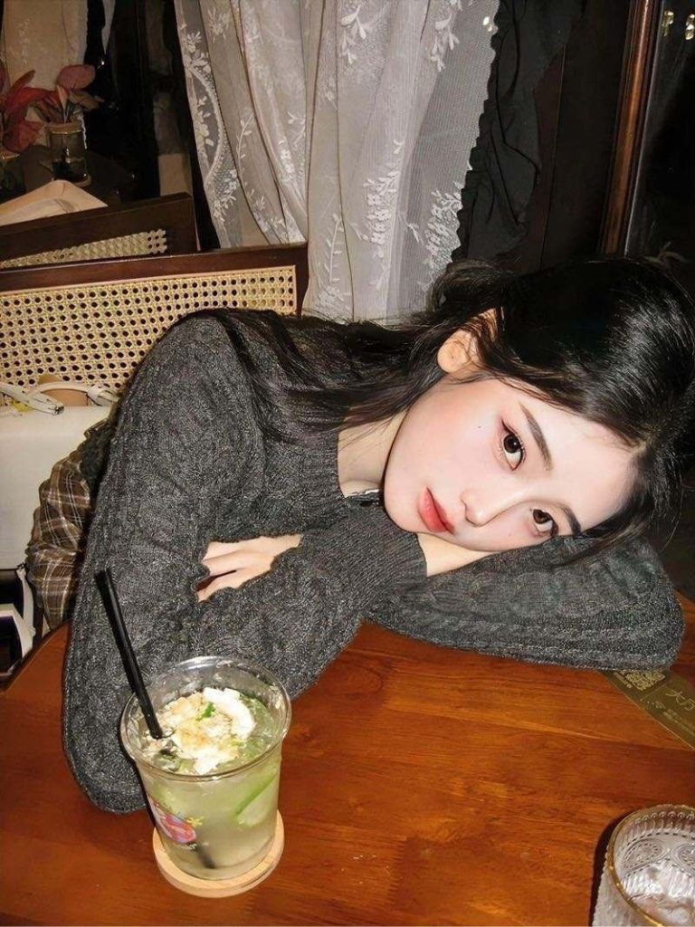 南京外围 筷子腿甜美可爱 可欲可纯 身材纤瘦 没有小肚子 情趣肉丝 善于沟通 不催不事相关配图