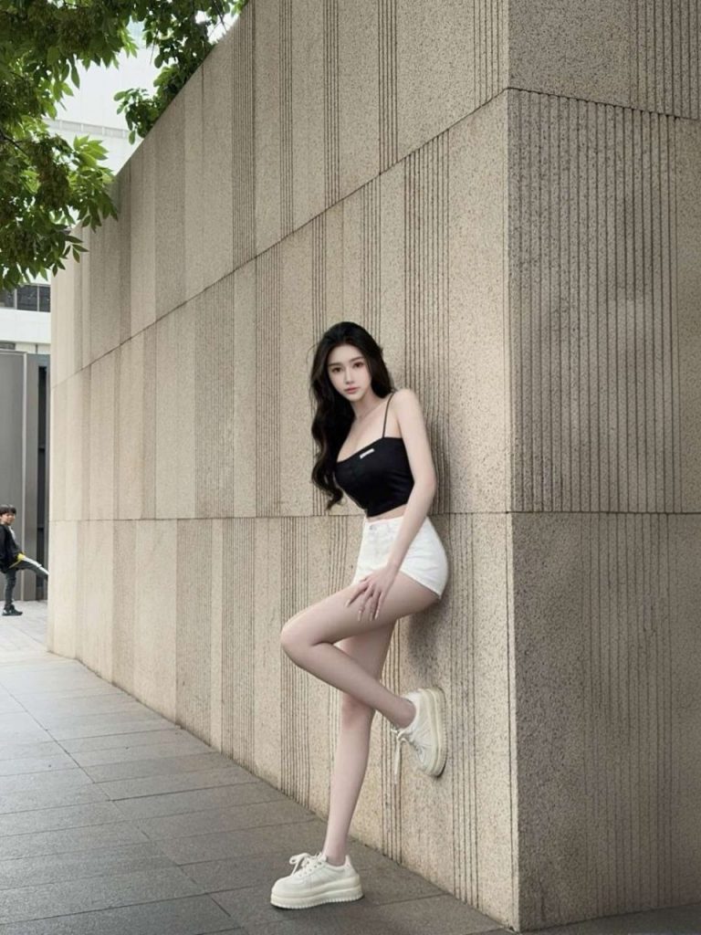 北京外围 可欲可纯嗲娇魅惑 飽滿美乳 后入勾魂翘臀 长腿美殺 四肢纤细 私密紧致气质体态完美 洋气大牌 五官得体 皮相关配图