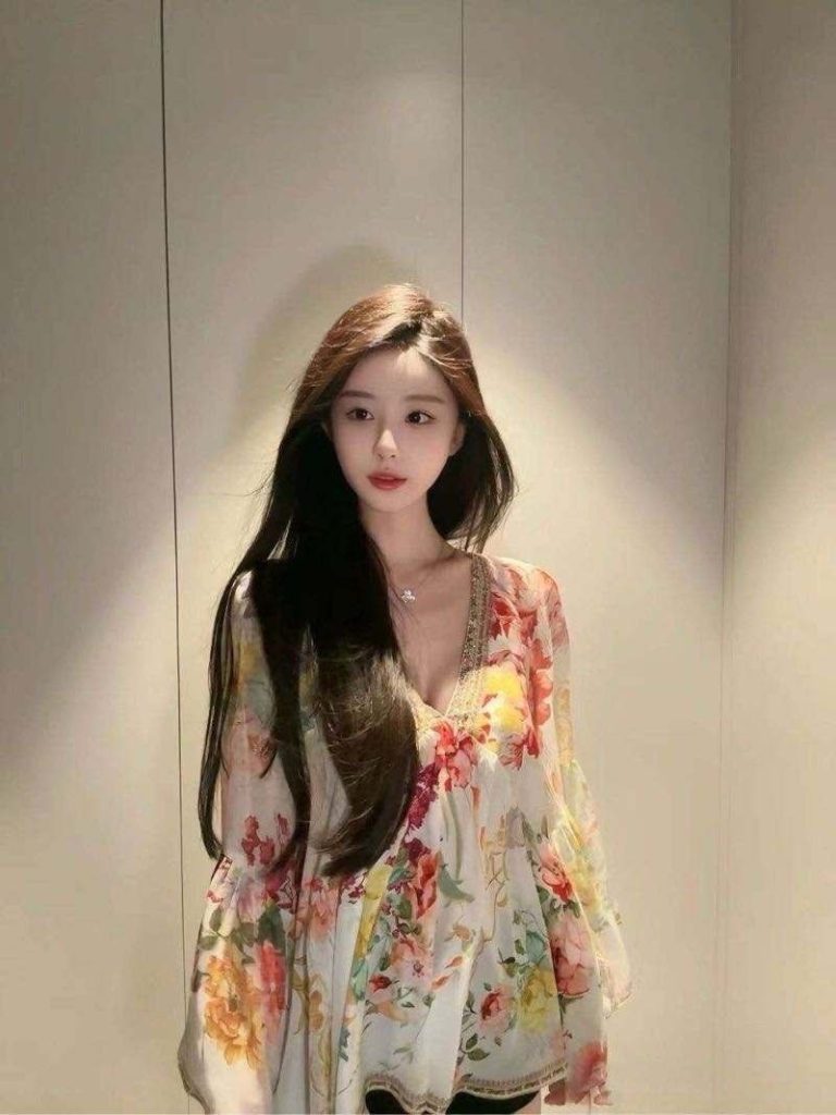 福州外围 极品小纯 暑假兼职 喜欢健身 绘画 唱歌高情商 高颜值 高素质 高学历 无不良嗜好 皮肤雪白期待相关配图