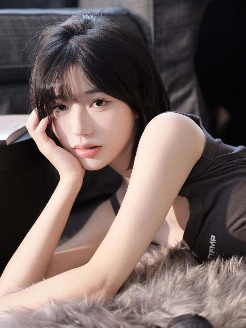 泉州外围 真实白虎瘦小可口 身材匀称 多一分胖少一分寡 真实06年 极品短发女友性格超级好