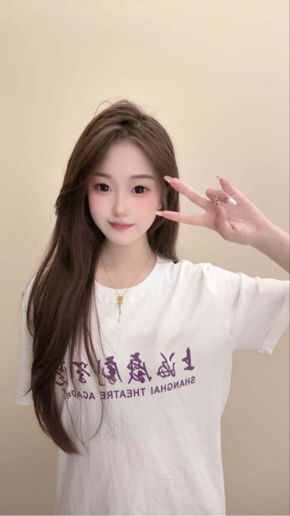 香港外围 纯欲天花板 在读在校生 零整 零差距 可甜 可咸S身材筷子腿 丰满高蛋白 脾气好 情商高 完美身材相关配图