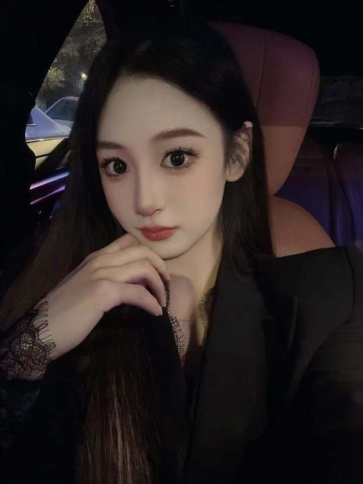 南京外围 翘臀 大长腿  皮肤雪白光滑中国脸 欧美身材 满足你所有幻想手感极好 不但可以夹你的武器相关配图