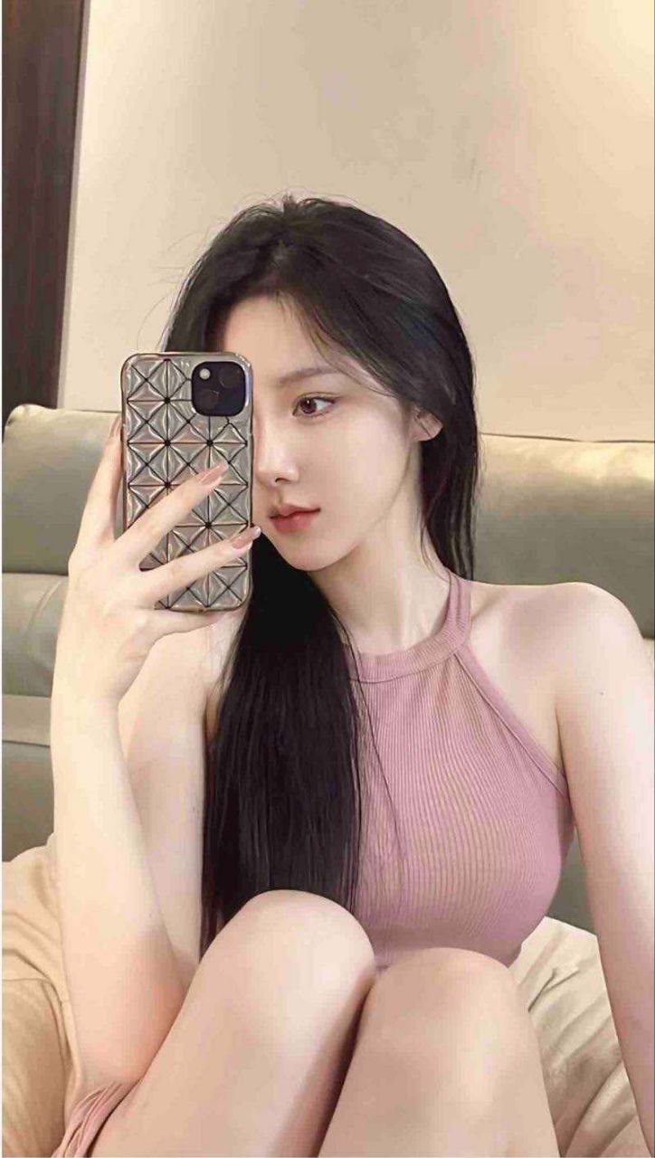 重庆外围 在校生兼职 重庆妹子 初次下水 身体雪白嫩滑 三点温柔乖巧懂事,照片视频都是是自己拍的 无任何ps