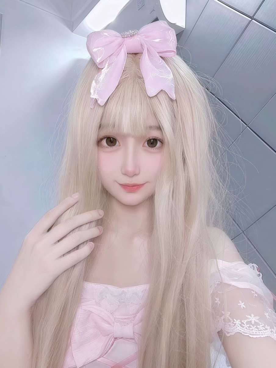 上海外围07年萝莉 170/98 天然D 美少女 少女 风格多变