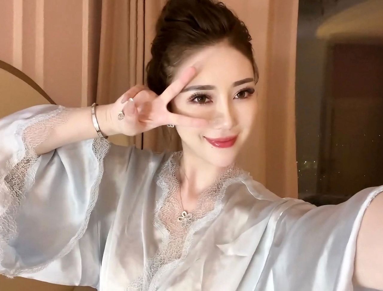 苏州外围御姐 172 天然E 洋气 大蜜