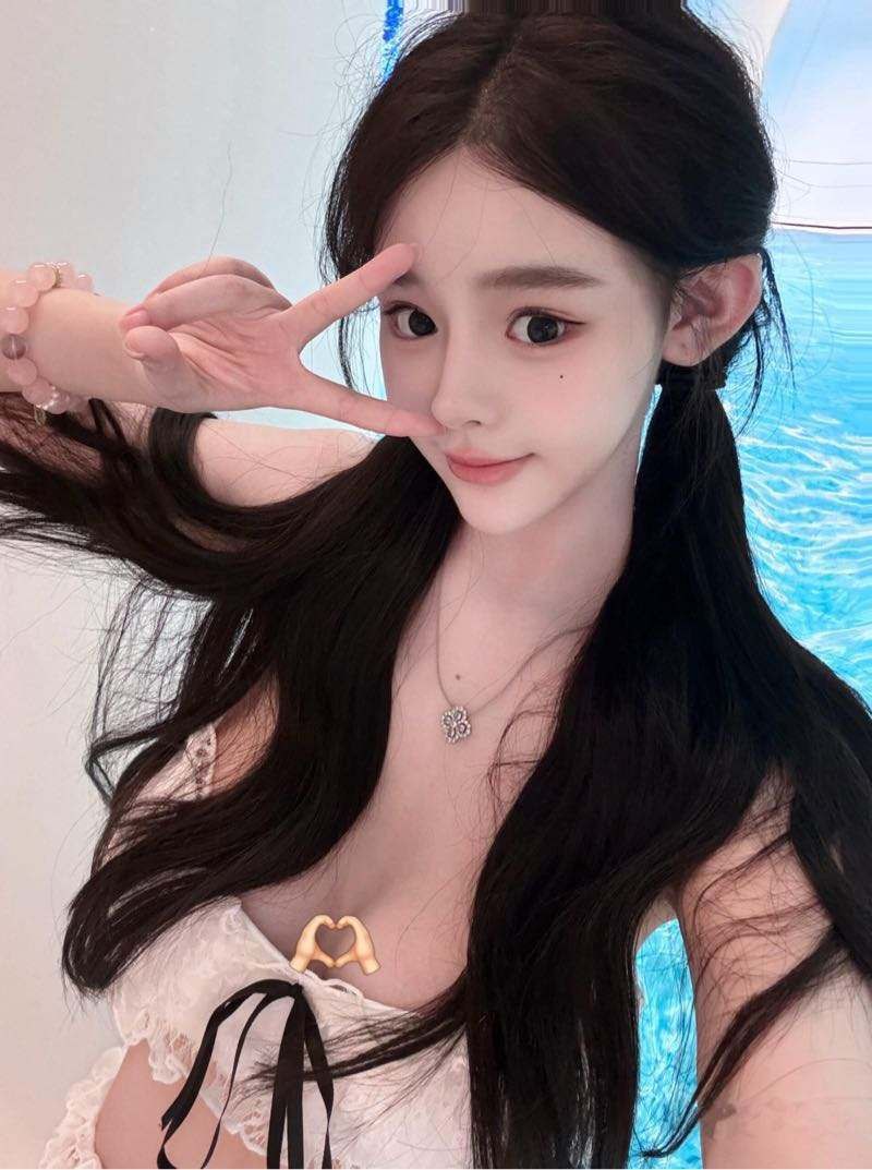 宁波外围 高素质女孩 谈吐优雅 情商高会聊天 皮肤雪白滑嫩 筷子腿 可纯可欲 风格百变