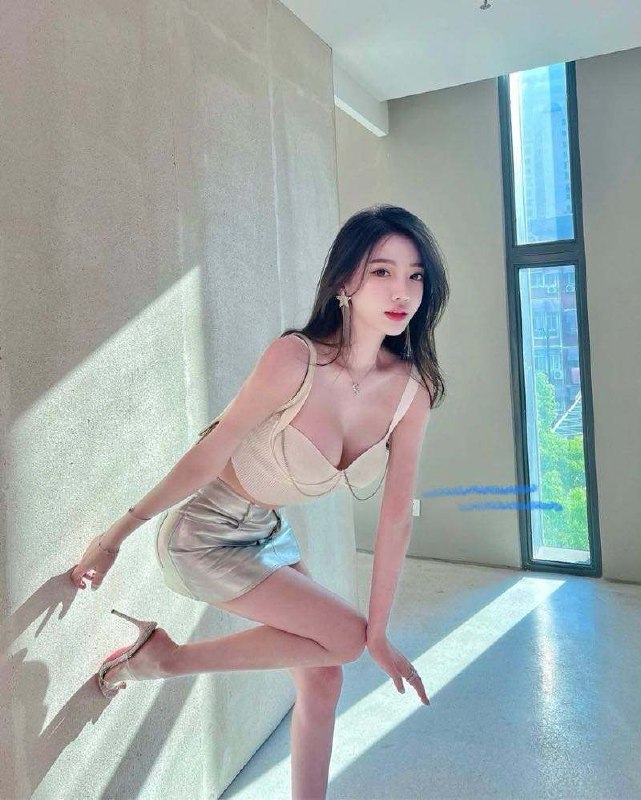 贵阳外围 模特兼职 真人真照 可盐可甜性格温柔邻家女孩日常健身胸型超级好 蜜桃臀不下垂 🈚️纹身全身皮肤❄️雪白 无赘相关配图