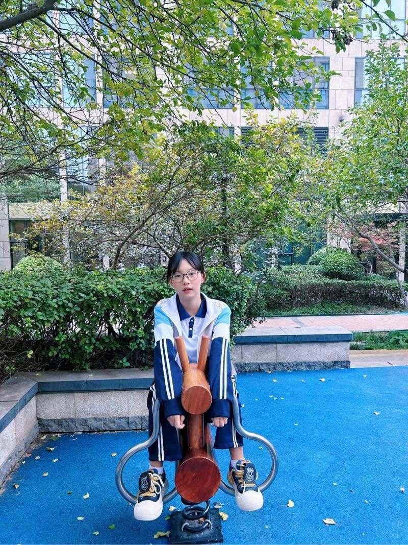 贵阳外围 纯天然0️⃣整妈生脸 无风尘味 小白花配合度极高 敏感体质 紧致氵多 超级大长腿腿 性格超好相关配图