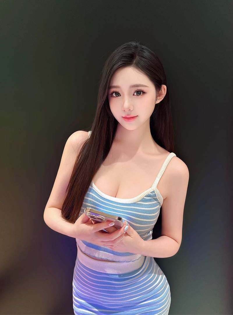 哈尔滨外围 少数民族热爱健身 旅游 茶艺 皮肤白皙 筷子腿 乖巧听话 可纯可欲 天然0整 给哥哥初恋般体验相关配图
