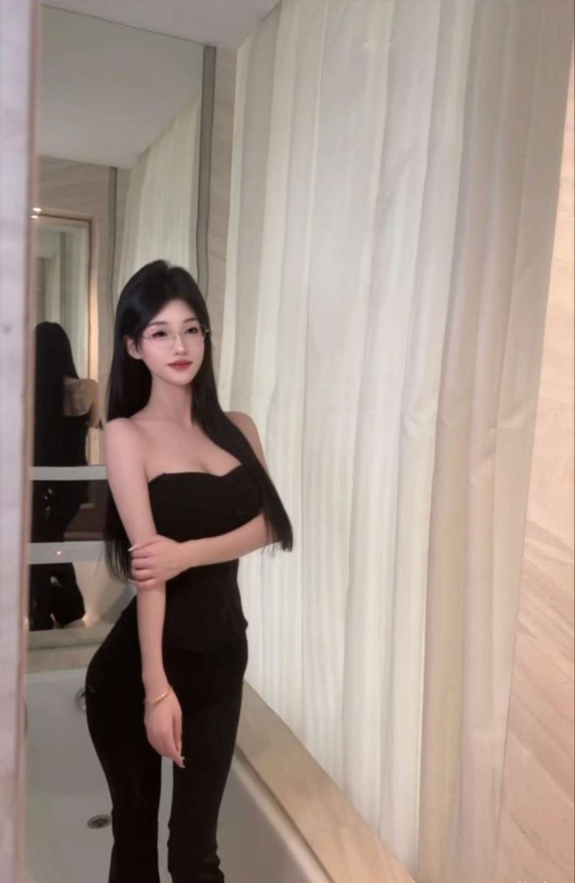 扬州外围首次抵达性感文艺气息身高168长腿美女丝袜诱惑舞蹈生可纯欲可御姐相关配图