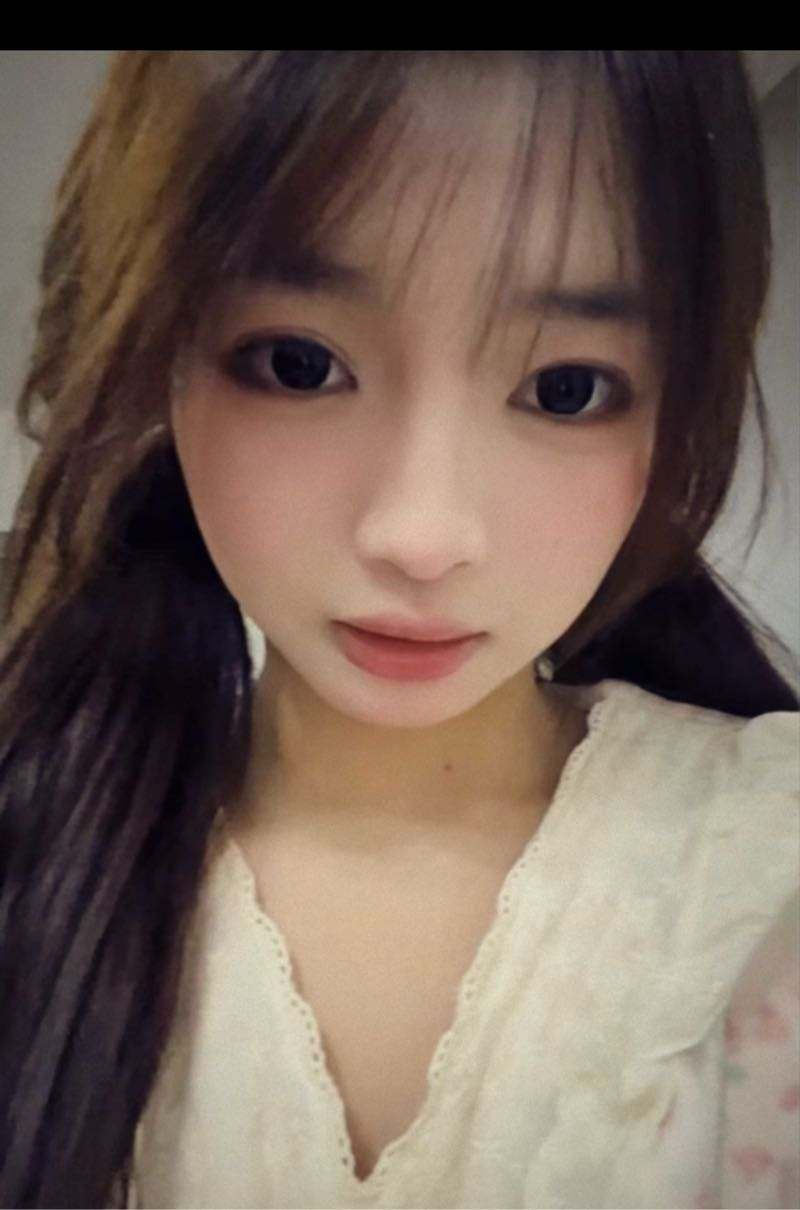 银川外围 新菜幼态萝莉 兼职真实07年可验 本人皮肤白皙无纹身 天生幼态娃娃脸  纯天然无整 乖巧听话 