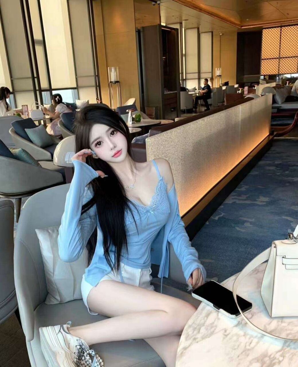 南昌外围学生妹 176/51 天然C 少女 细腰 jk相关配图