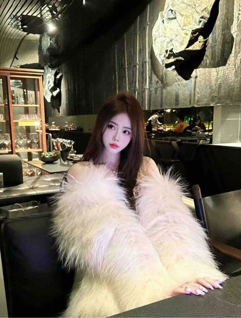 南昌外围学生妹 170/36 天然D 少女 白嫩 初恋feel相关配图