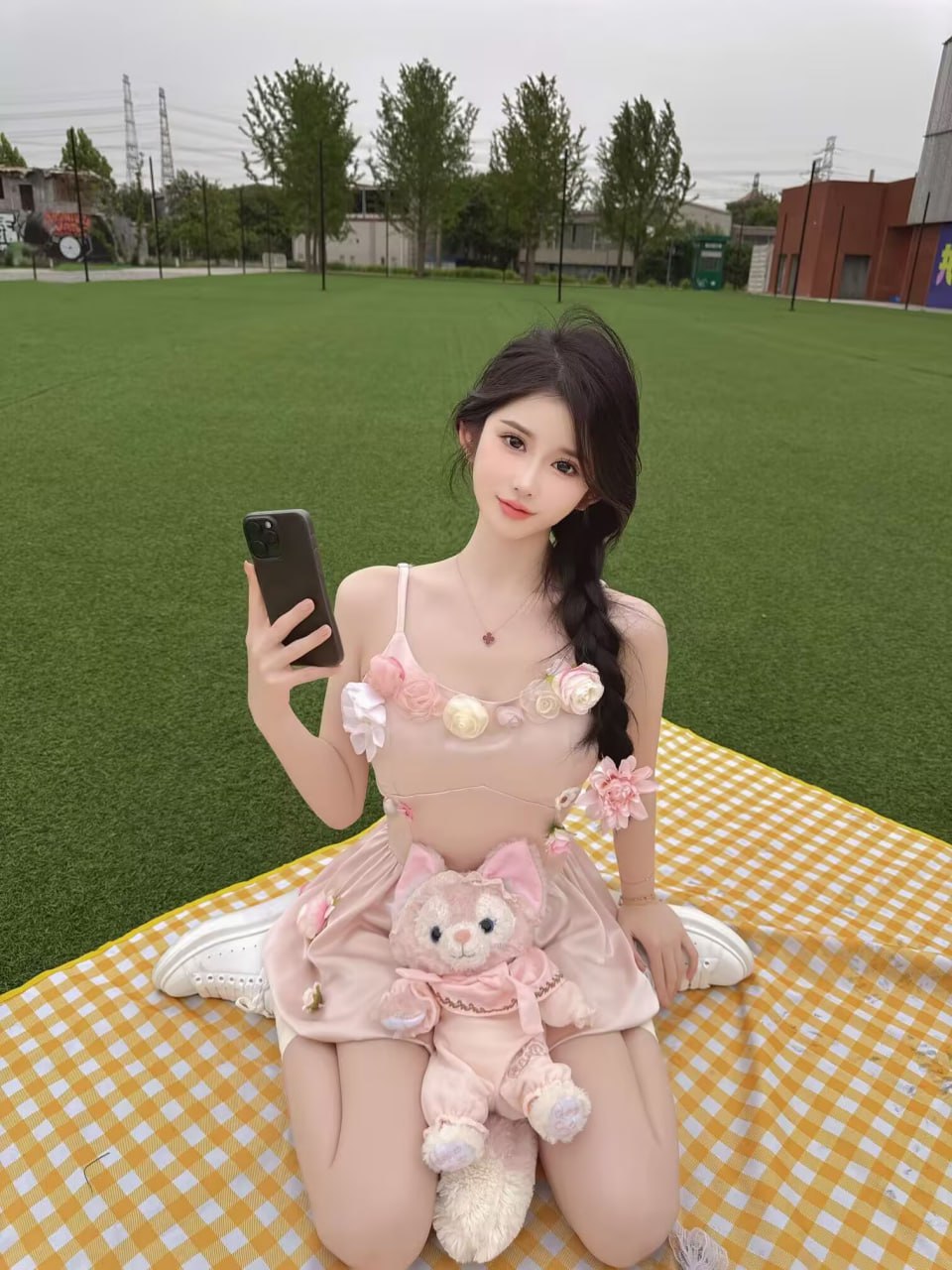 天津外围05年学生妹 168/69 天然D a4腰 童颜 学生相关配图