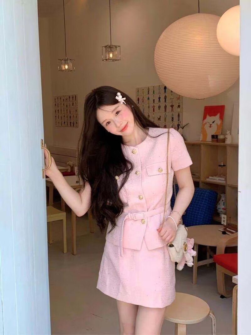 天津外围少女 166/90 天然B 风格多变 瑜伽 洋气相关配图