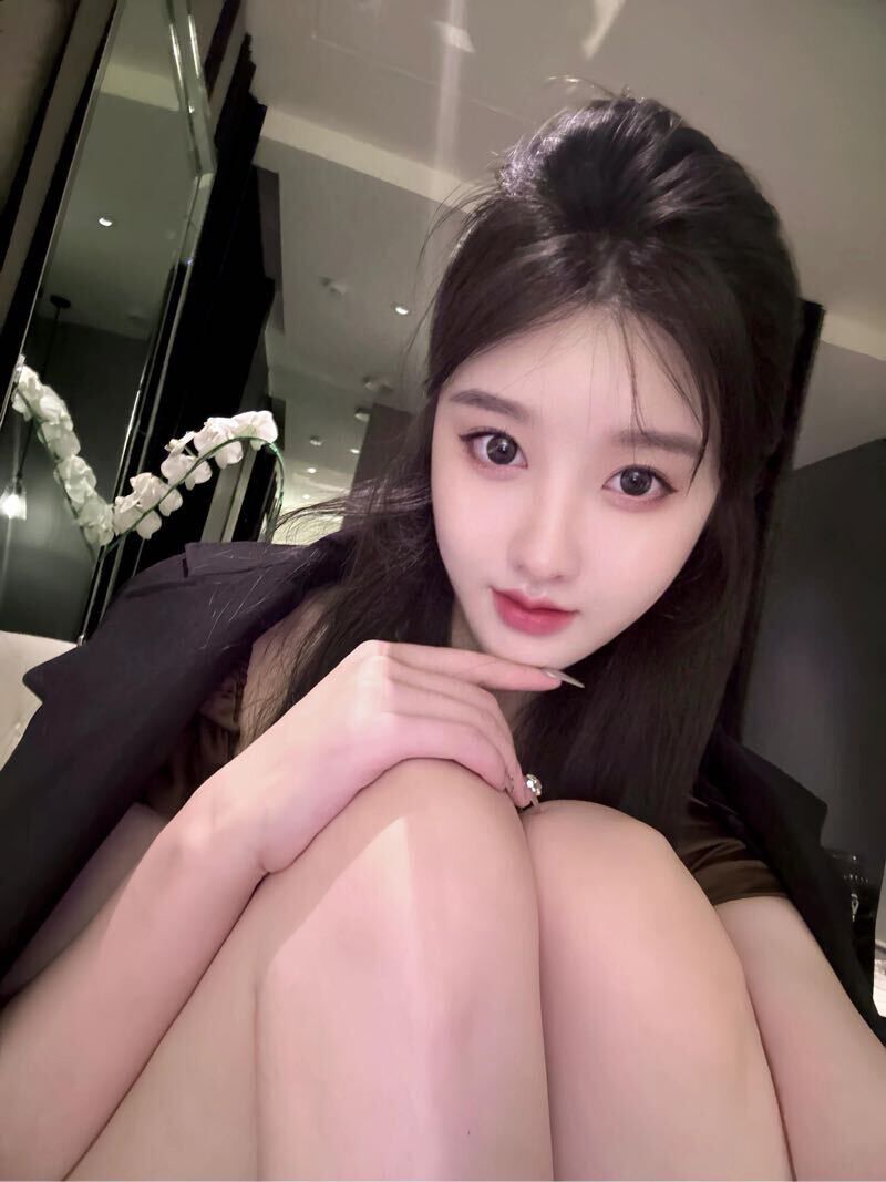 兰州外围纯欲 172/69 天然D 少女 大长腿 新人相关配图