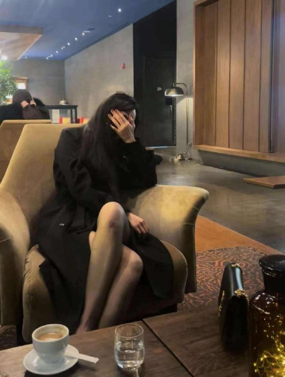 昆明外围空姐 175 天然D 御姐 气质 制服相关配图