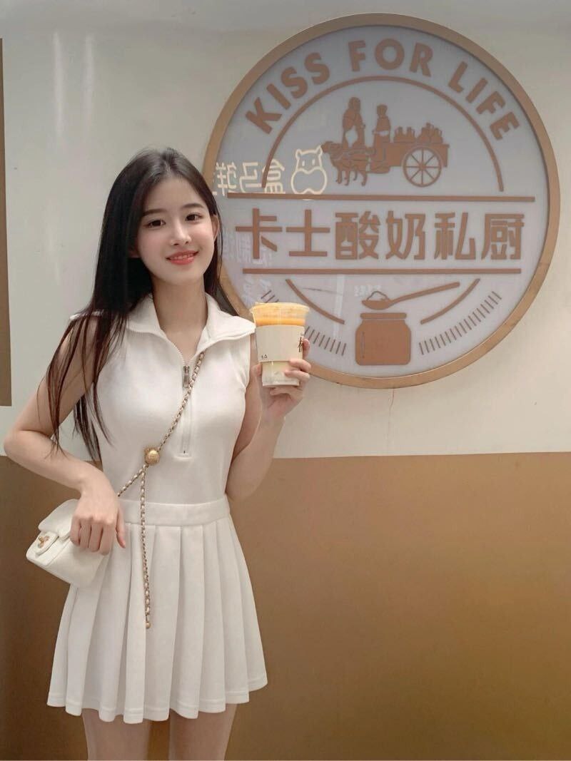 广州外围模特 173/96 天然D 纯欲 韩系 肤白貌美相关配图