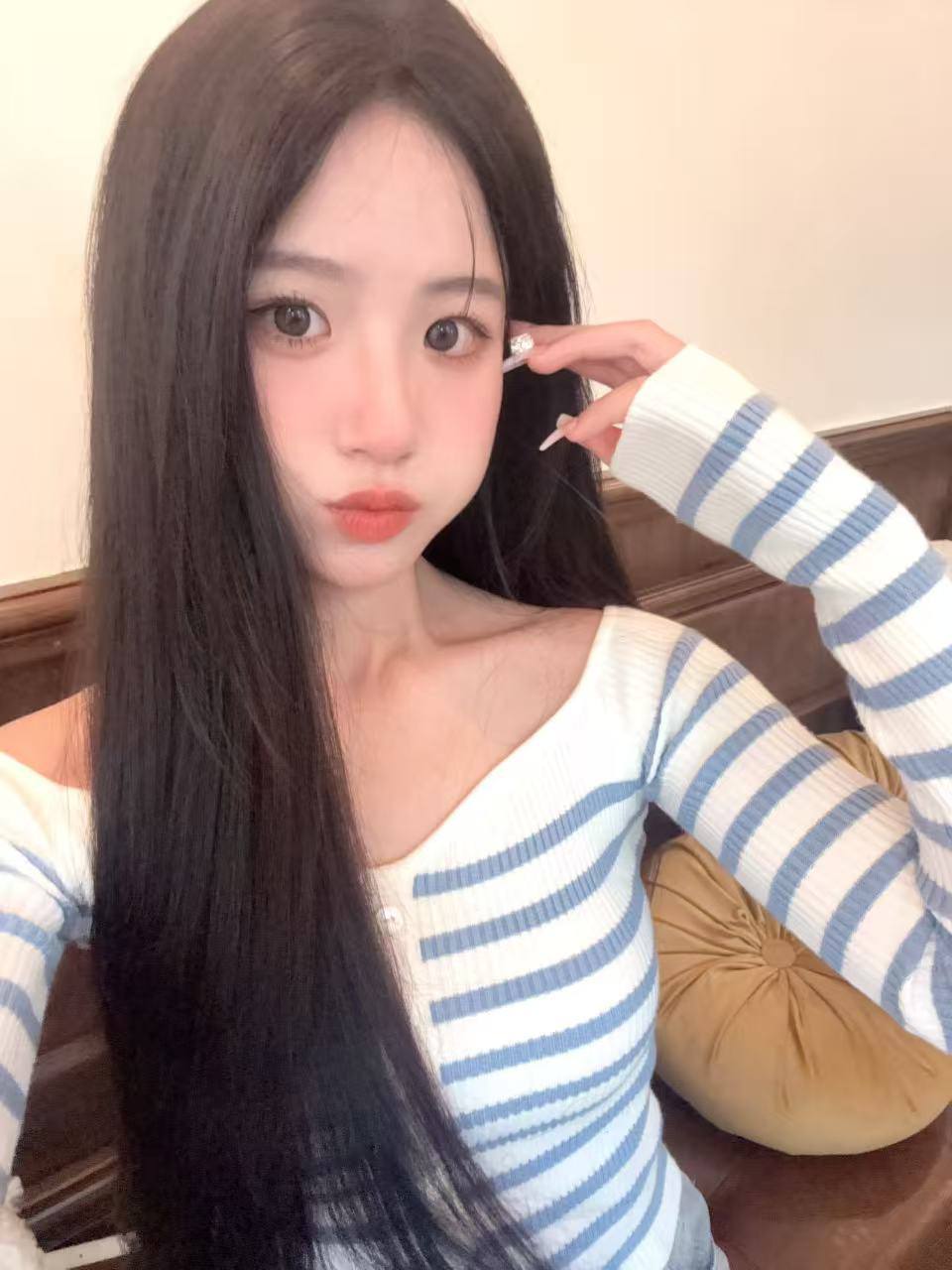 广州外围学生妹 165/90 天然C 初恋feel 女孩 兼职相关配图