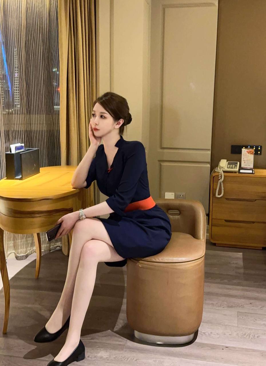 济南外围空姐 170 空乘 制服 健身相关配图