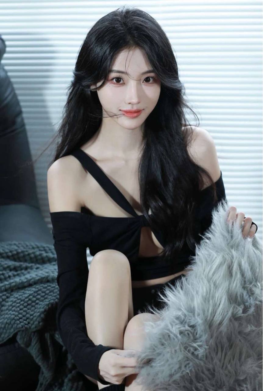 济南外围御姐 175/54 天然D 蜜桃臀 欧美身材 时尚