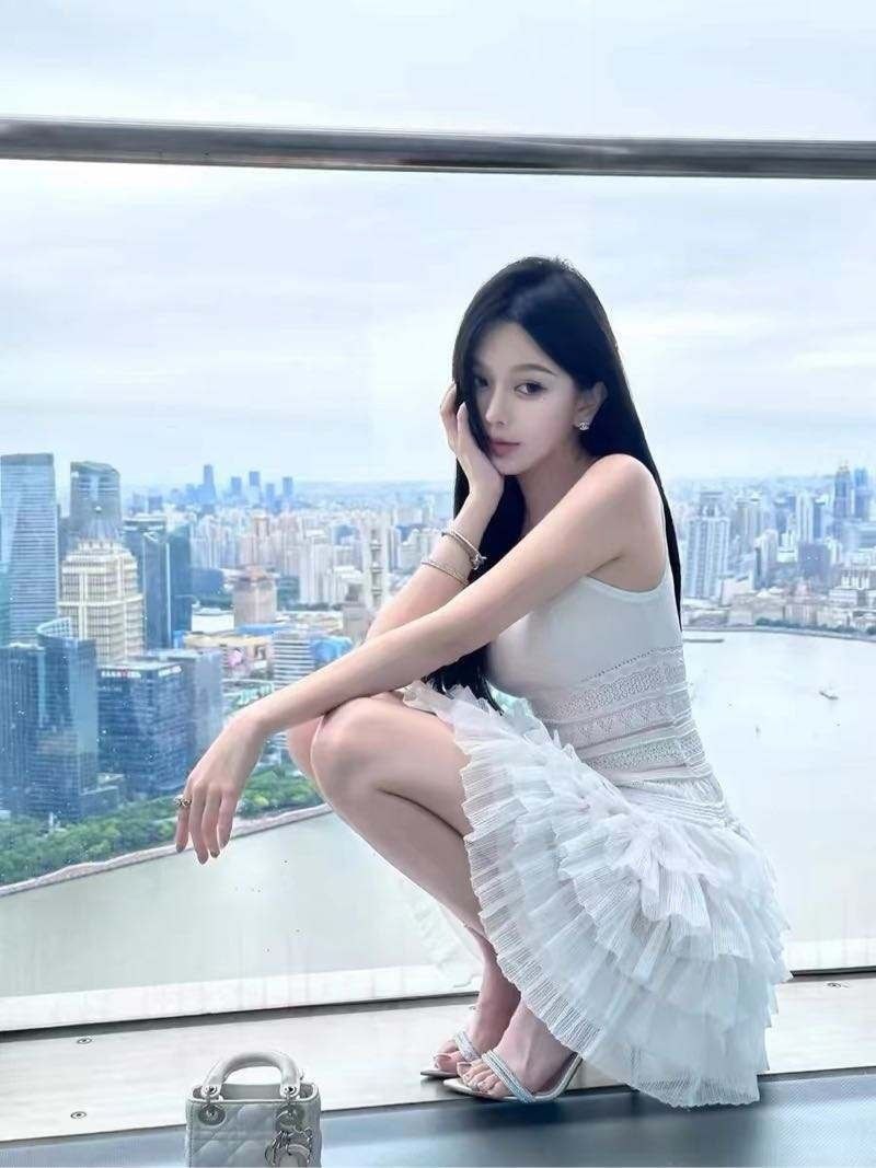 广州外围纯欲 168/50 天然C 洋气 气质 兼职相关配图