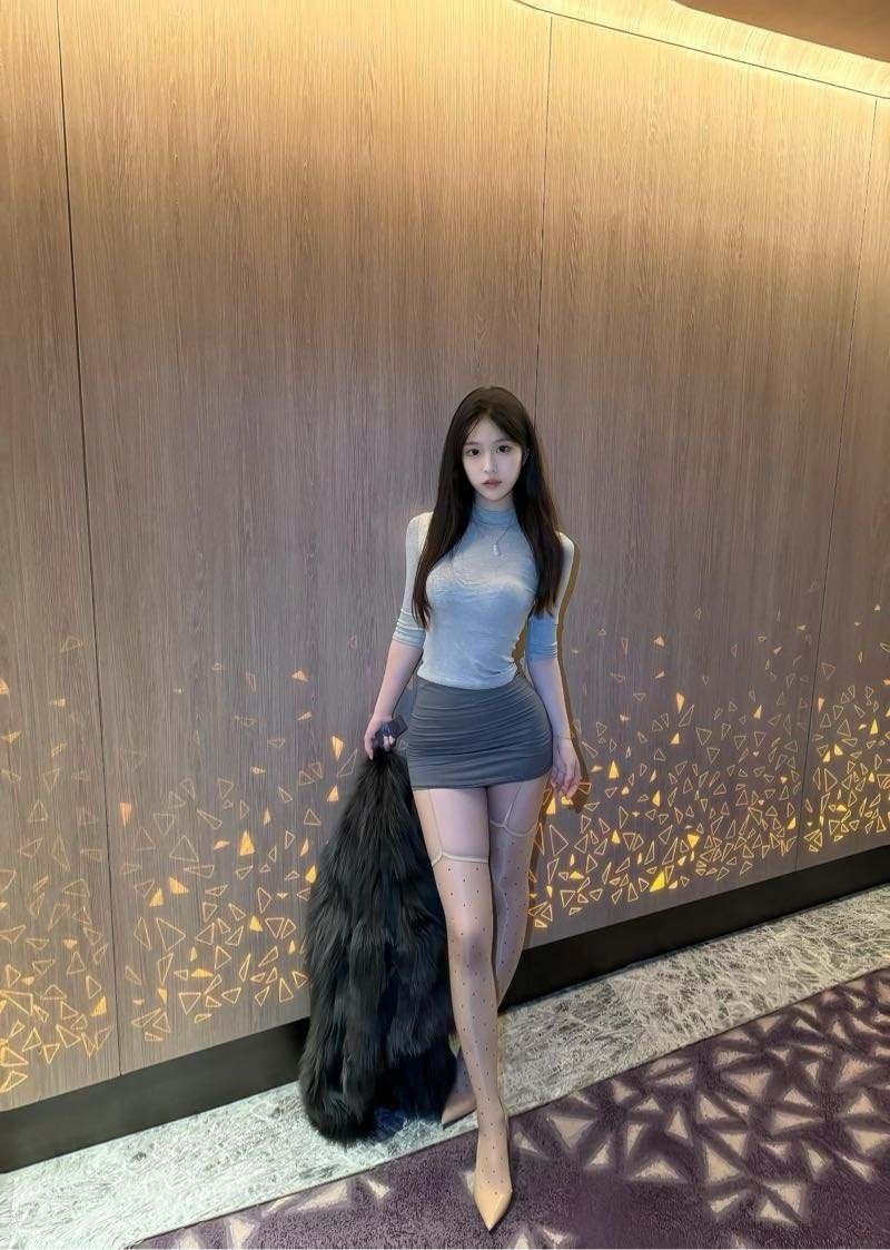 广州外围学生妹 170/69 天然D 纯欲 美少女 少女相关配图