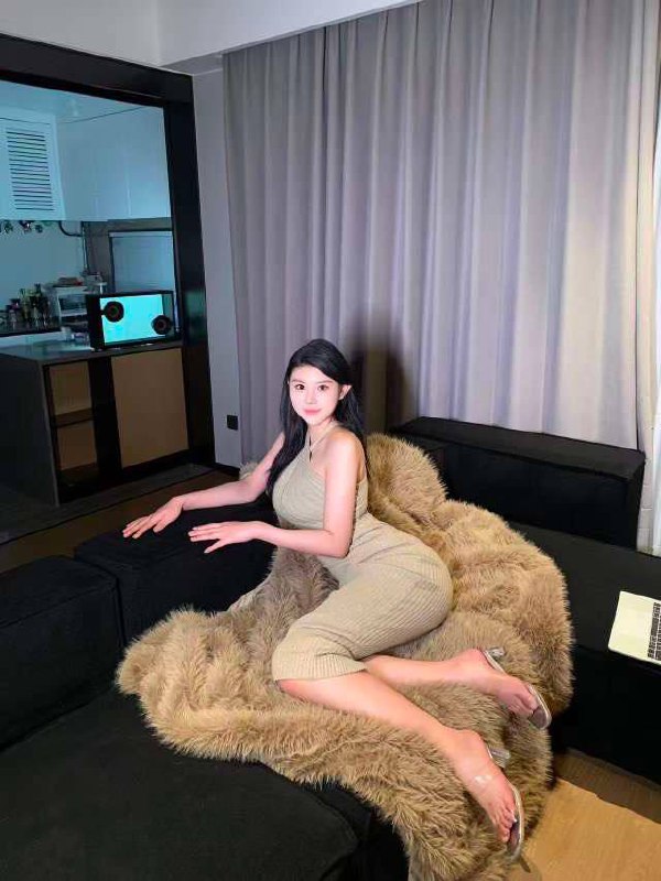 沈阳外围初恋feel 173/46 天然D 洋气 新人 初恋相关配图