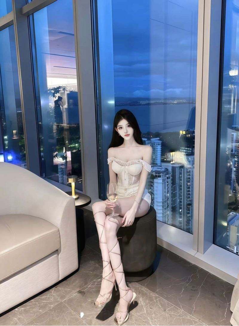 昆明外围学生妹 170/48 天然D 舞蹈生 纯欲 制服