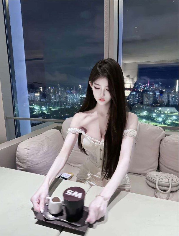 昆明外围学生妹 170/48 天然D 舞蹈生 纯欲 制服相关配图