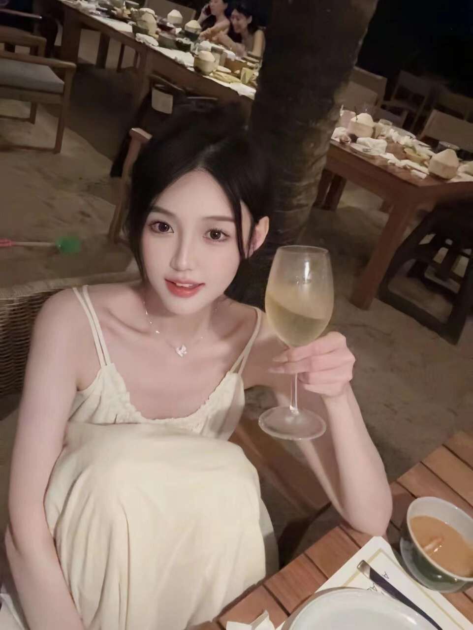 昆明外围筷子腿 168 天然E