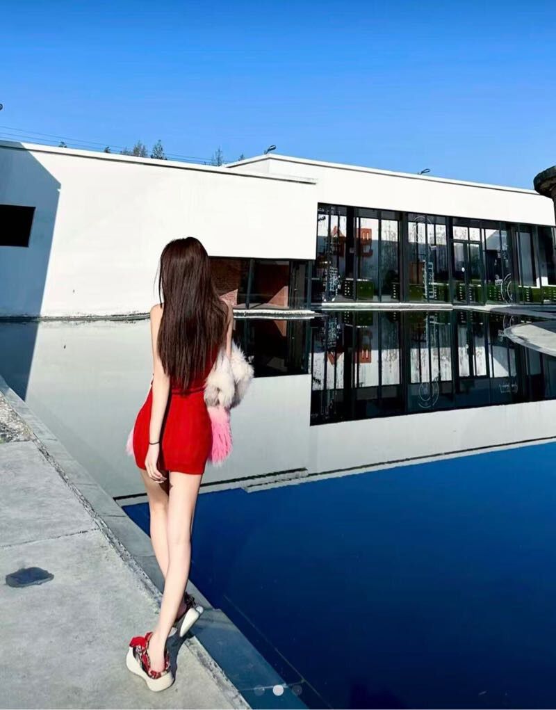 武汉外围学生妹 166 天然D 纯欲 少女 初恋feel相关配图