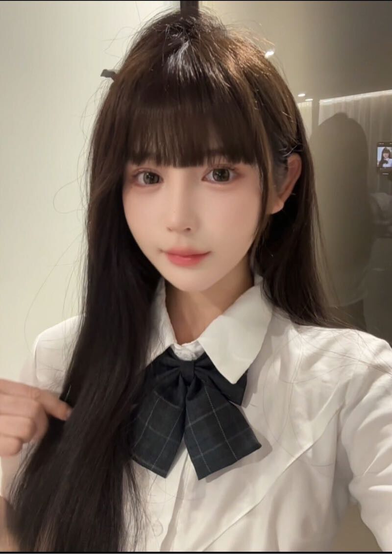 武汉外围学生妹 166 天然D 纯欲 少女 初恋feel相关配图